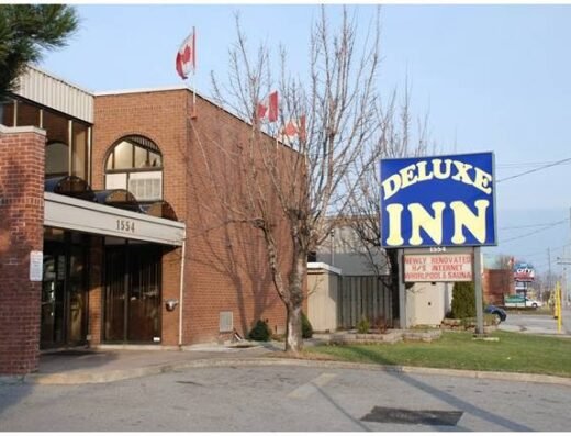 Deluxe Inn
