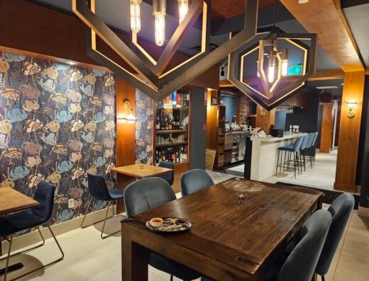 Euphoria Bar & Restaurant