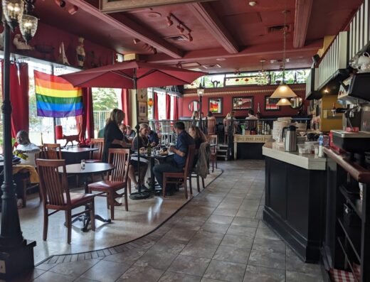 Le Bistro By Liz