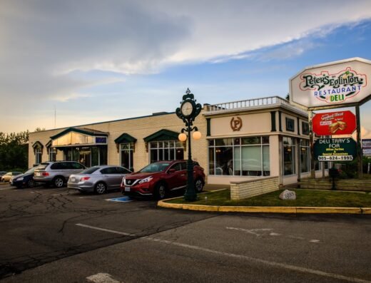 Peter’s on Eglinton Restaurant